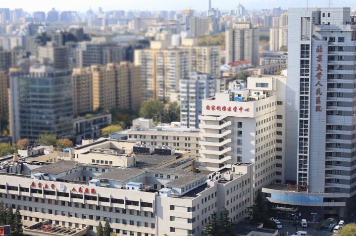 北京大學(xué)人民醫(yī)院光子嫩膚價格表？附光子嫩膚的醫(yī)生團(tuán)隊詳情~