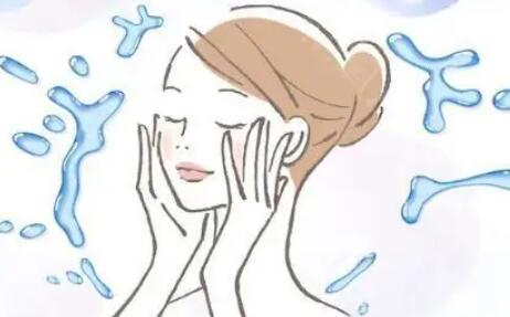 揭秘水光針：長期使用是否導(dǎo)致皮膚變薄敏感？