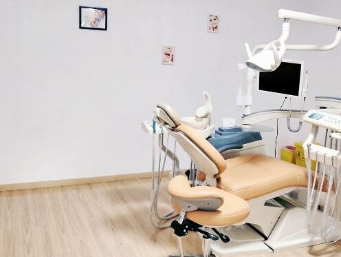 南方醫(yī)科大學(xué)深圳醫(yī)院光子嫩膚價(jià)格表，皮膚科醫(yī)生團(tuán)隊(duì)介紹！