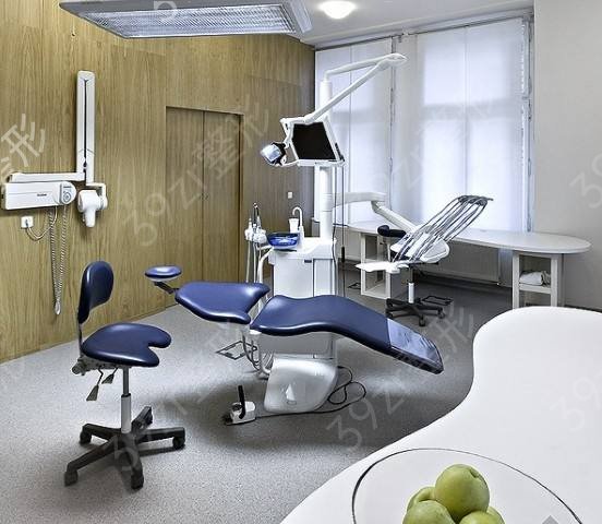 北京大學(xué)口腔醫(yī)院正畸科技術(shù)好嗎？醫(yī)生推薦及價格表更新！