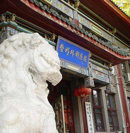 全國隆胸正規(guī)醫(yī)院排前五！北京八大處、武漢協(xié)和等點(diǎn)評！