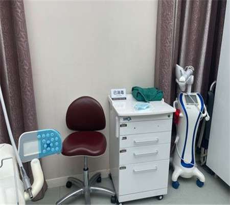 中諾口腔醫(yī)院正規(guī)嗎？醫(yī)院詳細(xì)，醫(yī)生團(tuán)隊(duì)介紹、價(jià)格表附上