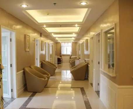 綿陽(yáng)中心醫(yī)院整形美容科靠譜不？簡(jiǎn)介介紹/項(xiàng)目?jī)r(jià)格表深入了解!