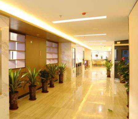 上海鵬愛整形美容醫(yī)院好不好？拿出醫(yī)生簡介及價(jià)格表同步參考！