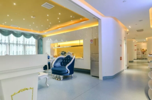 浙江醫(yī)院祛疤手術怎么樣?張華輝|平偉東醫(yī)生技術對比