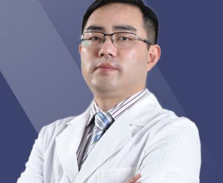 張民望做脂肪填充怎么樣？于1995年從事整形工作以來(lái)就不斷的進(jìn)行技術(shù)的提升