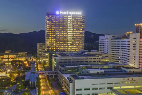 中山大學附屬第五醫(yī)院內(nèi)切去眼袋費用標準?馬艷醫(yī)生技術(shù)優(yōu)點