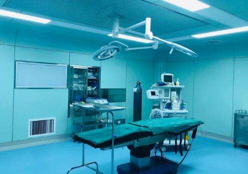 整形醫(yī)生宋彬怎么樣？擅長(zhǎng)面部綜合整形，對(duì)乳房，吸脂等方面的項(xiàng)目