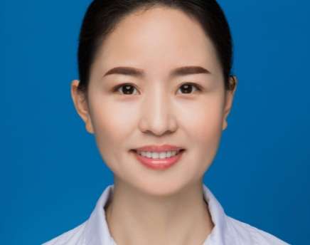 湘雅附二口腔科劉琳怎么樣？于1998年畢業(yè)于口腔醫(yī)學(xué)學(xué)院大學(xué)