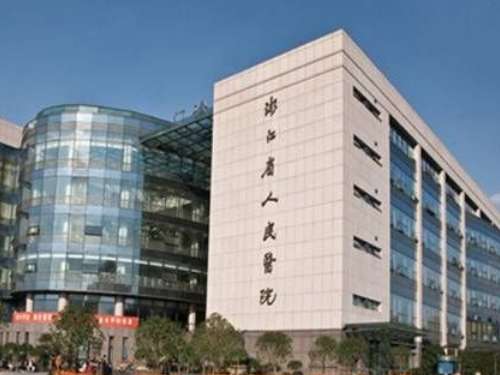 浙江醫(yī)院口腔科黃峰怎么樣？是一位能力突出的醫(yī)生