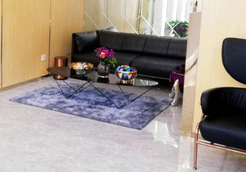 南京張榮明面部吸脂怎么樣？多年以來醫(yī)生憑借出色的醫(yī)術(shù)和醫(yī)德受到了同行的認(rèn)可