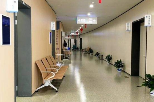 深圳建安醫(yī)療美容門診部祛疤需要多少錢?郝健醫(yī)生技術(shù)水準(zhǔn)