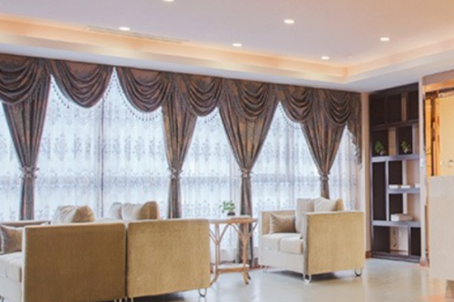 北京大學(xué)首鋼醫(yī)院隆胸費用多少?陽躍醫(yī)生技術(shù)水準