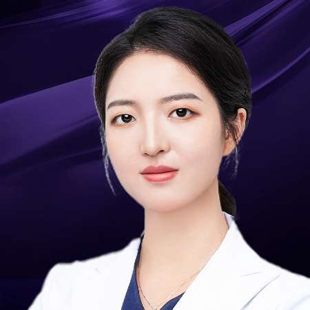 整形醫(yī)生張靜怎么樣？在自我所擅長(zhǎng)的領(lǐng)域方面有著豐富的經(jīng)驗(yàn)和獨(dú)特的手術(shù)風(fēng)格