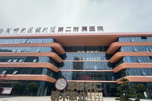 成都醫(yī)學(xué)院第二附屬醫(yī)院隆鼻子怎么樣?陳曉明|余道江醫(yī)生技術(shù)點評