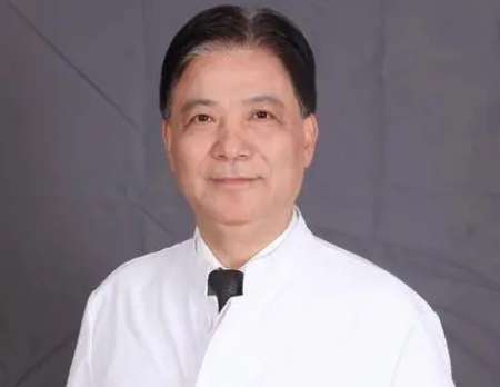 上海江華醫(yī)生隆胸怎么樣？已經(jīng)掌握了熟練的操作手法，比如隆胸，巨乳縮小等