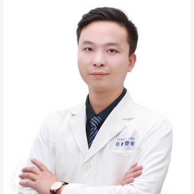 賈亮醫(yī)生做的雙眼皮怎么樣？掌握著許多領(lǐng)先的醫(yī)療技術(shù)