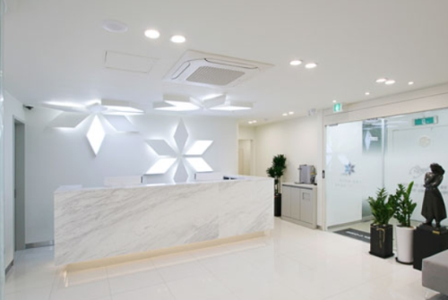 廣州顏所醫(yī)療美容門診部填充淚溝怎么樣?冀晨陽|蘆陽醫(yī)生簡(jiǎn)介