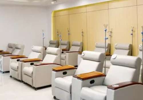 哈爾濱吳顯宇整形醫(yī)生怎么樣？醫(yī)生利用豐富的經(jīng)驗(yàn)和精湛的技術(shù)，提供優(yōu)質(zhì)的服務(wù)