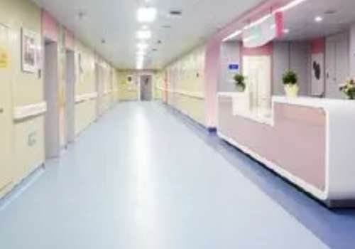 整形醫(yī)生劉建憲雙眼皮怎么樣？能夠根據(jù)大家的眼部狀態(tài)、面部輪廓進行合理的方案定制和手術的操作