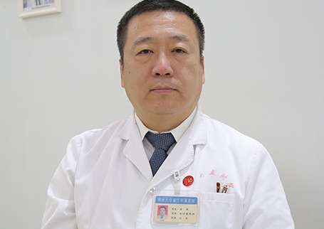 鄭州雙眼皮修復專家排名整理！姜南醫(yī)生從事眼科工作有了將近40年的時間