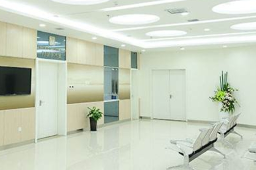 成都武侯麥肯醫(yī)療美容診所隆鼻費(fèi)用多少?金炫彬醫(yī)生技術(shù)能力