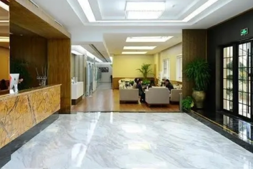 上海首爾麗格醫(yī)療美容醫(yī)院玻尿酸填充怎么樣?申汶錫|翁啟晃|金柱醫(yī)生實(shí)力對(duì)比