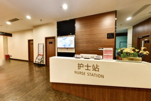 深圳鵬愛悅己醫(yī)療美容醫(yī)院玻尿酸豐淚溝怎么樣?張芳梅醫(yī)生水準測評