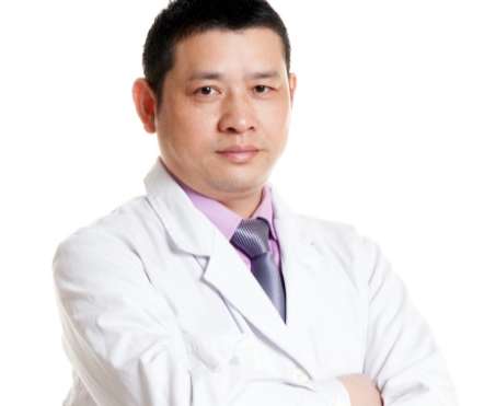 鄧正軍做雙眼皮修復(fù)怎么樣？根據(jù)每位求美者的個人需求以及個人形象來提供合適的操作手法