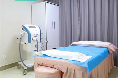 重慶當(dāng)代整形美容醫(yī)院隆胸怎么樣?王旭明|謝錦清|姜北醫(yī)生水平實(shí)測