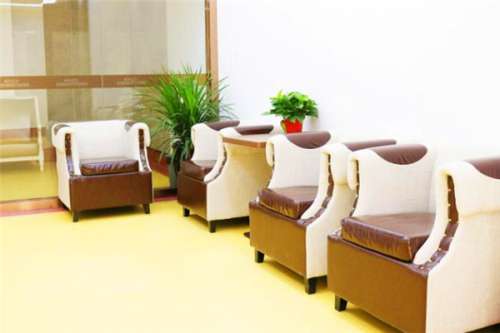 成都菲爾瑞醫(yī)學(xué)美容隆鼻修復(fù)怎么樣?楊樹楷醫(yī)生技術(shù)點(diǎn)評(píng)