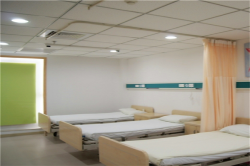 廣州紫馨醫(yī)療美容醫(yī)院脂肪填充面頰怎么樣?肖和|梁進(jìn)華|宋彥醫(yī)生技術(shù)評測