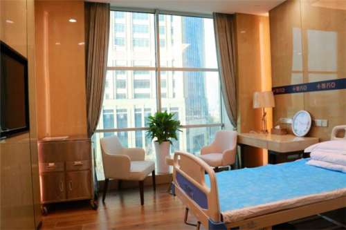 武漢鉑雅醫(yī)療美容脂肪填充收費(fèi)多少?汪國(guó)民醫(yī)生技術(shù)特點(diǎn)