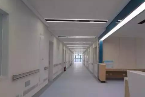 昆明仁禾醫(yī)療美容門診部割雙眼皮費用標(biāo)準(zhǔn)?李文瓊醫(yī)生資料