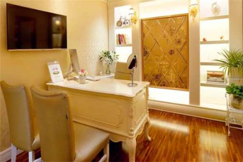 南京貝緹醫(yī)療美容（旗艦店）定點(diǎn)雙眼皮怎么樣?章如義醫(yī)生風(fēng)格測(cè)評(píng)