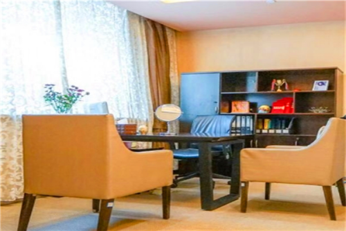 深圳健麗醫(yī)療美容門診部割雙眼皮怎么樣?李謙真|管謀醫(yī)生技術水準