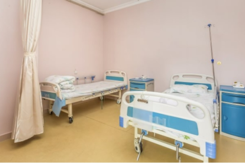 甘肅省第二人民醫(yī)院整形外科玻尿酸隆鼻收費(fèi)標(biāo)準(zhǔn)?王永翔醫(yī)生水準(zhǔn)測(cè)評(píng)