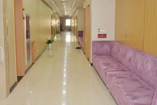 上海市第十人民醫(yī)院隆胸整形價(jià)格明細(xì)?技術(shù)特點(diǎn)_專家簡介