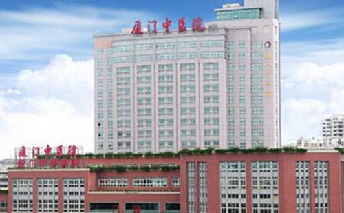 廈門市中醫(yī)院豐唇整形費(fèi)用查詢?案例細(xì)節(jié),醫(yī)生介紹