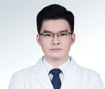 吸脂林高萍醫(yī)生怎么樣？醫(yī)生技術精湛，術后肌膚沒有凹凸不平的情況出現(xiàn)