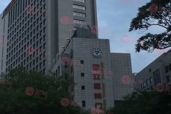 合肥植發(fā)正規(guī)醫(yī)院排名|曙光、源森 、叢生等專業(yè)機構技術不容小覷！