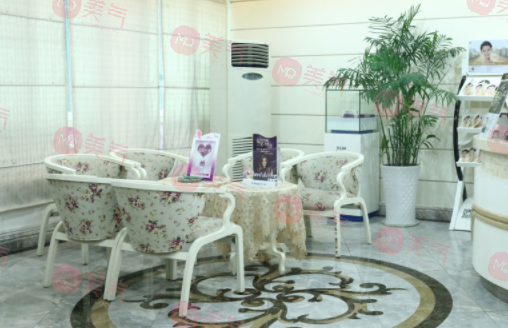 深圳陽光整形醫(yī)院激光祛斑價格多少？收費明細_醫(yī)生簡介公開！