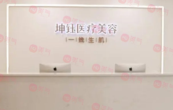 昆明哪家醫(yī)院做眼袋手術(shù)效果好？網(wǎng)友推薦排行榜盤點(diǎn)！